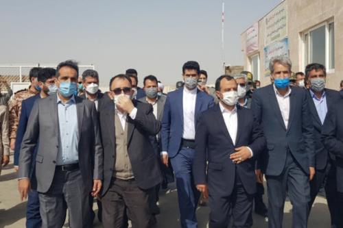 بازدید وزیر امور اقتصاد و دارایی از مرز دوغارون