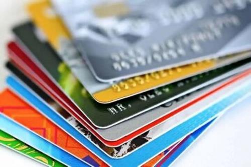 دستور بموقع وزیر اقتصاد برای مبارزه با فساد بانکی و پولشویی