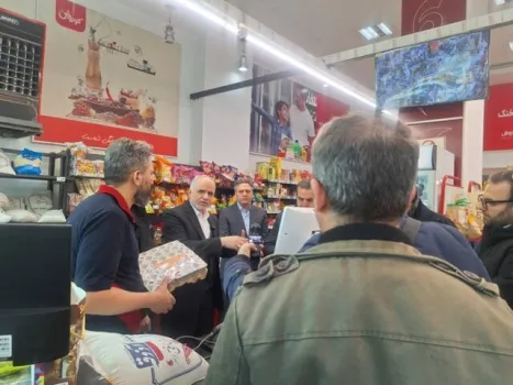 بازدید سرزده وزیر دادگستری از بازار