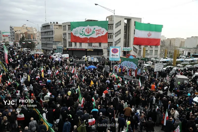 اولویت اصلی مدیران و مسؤلان کاهش فشار و مشکلات مردم است