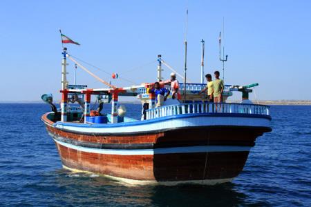 توقیف ۴ شناور حامل گازوئیل قاچاق با پوشش صیادی